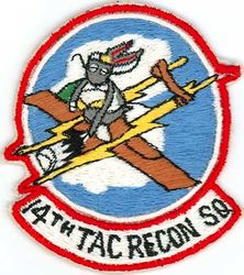 14th Tactical Reconnaissance Squadron
Keywords: Bugs Bunny
