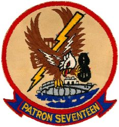 Patrol Squadron 17
VP-17 "White Lightnings"
1953-1968 (3rd insignia)
Established as VP-916 on 1 Jul 1946; VP-ML-66
on 15 Nov 1946; VP-772 in Feb 1950; VP-17 (3rd VP-17) on 4 Feb 1953; VA-HM-10 on 1 July 1956; VP-17
on 1 Jul 1959-31 Mar 1995.
Lockheed P2V-6/6M/5F/7S/7 Neptune
