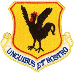 18th Wing
Translation: UNGUIBUS ET ROSTRO = With Talons and Beak
