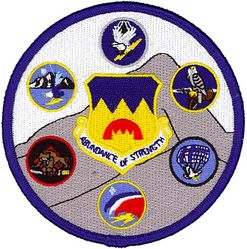 306th Flying Training Group Gaggle
Gaggle, clockwise from top: 306th Operations Support Squadron, 557th Flying Training Squadron, 98th Flying Training Squadron, 94th Flying Training Squadron, 1st Flying Training Squadron & 70th Flying Training Squadron.

Emblem approved on 6 Jan 1943; modified version approved on 21 Oct 2004.
