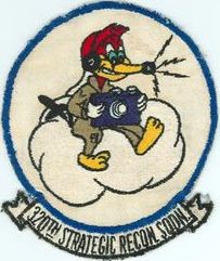 320th Strategic Reconnaissance Squadron, Medium
