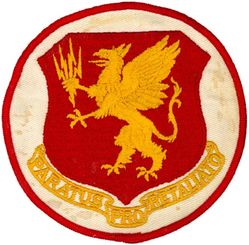 367th Bombardment Squadron, Medium
Translation: PARATUS PRO RETALIATO = Prepared for Retaliation

