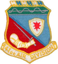 41st Air Division
Designated 41 Air Division (Defense), and organized, on 1 Mar 1952. Redesignated 41 Air Division on 18 Mar 1955. Discontinued, and inactivated, on 15 Jan 1968.

Emblem approved on 30 Apr 1958.

