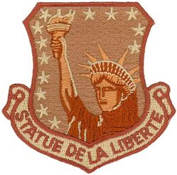 48th Fighter Wing 
Translation: STATUE DE LA LIBERTE = The Statue of Liberty
Keywords: desert