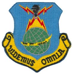 55th Strategic Reconnaissance Wing
Translation: VIDEMUS OMNIA = We See All
