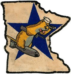 Patrol Squadron 812 (VP-812)
Established as Patrol Squadron NINE HUNDRED ELEVEN (VP-911) on 6 Jul 1946. Redesignated Medium Patrol Squadron (Landplane) SIXTY ONE (VP-ML-61) on 15 Nov 1946; Patrol Squadron EIGHT HUNDRED TWELVE (VP-812) in Feb 1950; Patrol Squadron TWENTY NINE (VP-29) (2nd) on 27 Aug 1952. Disestablished on 1 Nov 1955.

Lockheed P2V-2/5 Neptune

Insignia approved on 11 Oct 1950.

USA made.
