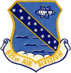 821st Air Division
Established as 821 Air Division on 22 Aug 1958. Activated on 1 Jan 1959. Redesignated 821 Strategic Aerospace Division on 15 Feb 1962. Inactivated on 30 Jun 1971.

Emblem approved on 8 Jul 1959.

Japanese made


