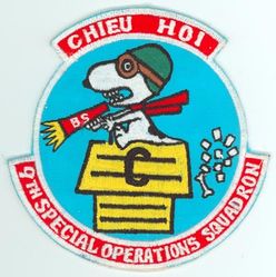 9th Special Operations Squadron C Flight
Translation: CHIEU HOI = Open Hand
Keywords: Snoopy