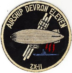 Airship Development Patrol Squadron 11 (ZX-11)
Active from Aug 1950-Dec 1957.
Insignia approved on 31 Aug 1950.
