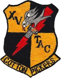 15th Tactical Reconnaissance Squadron, Photo-Jet
Large chest patch circa late 1950s, Japan made.

