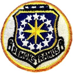 Air Force Orientation Group
Creates and displays exhibits that inform the American public about Air Force people, equipment, and contributions to the nation. These are the key objectives of the Orientation Group, United States Air
Force. These efforts play a major role in Air Force public affairs and recruiting efforts. Active 1956-1992. Hat size.
