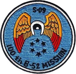 Boeing B-52 Crew S-09 100 Missions Vietnam
Shoulder size, Japan made.
