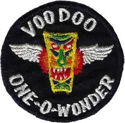 F-101 Voodoo Pilot
Hat patch sized, Japan made. Most likely RF-101 related.
