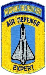 Tactical Air Command F-106 Air Defense Expert Weapons Instructor
These aircraft specific qualification patches replaced the ADC ones when ADC was absorbed by TAC in 1979. Part of Air Defense, Tactical Air Command (ADTAC), which was active 79-85. Worn into the 1980s then discontinued.
