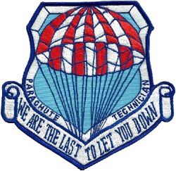 Parachute Technician
Taiwan made.
