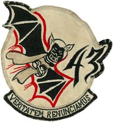 43d Tactical Reconnaissance Squadron, Night Photographic
Japan made.
