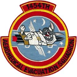 1454th Aeromedical Evacuation Squadron 
German made.
Keywords: Bugs Bunny