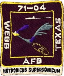 Class 1971-04 Undergraduate Pilot Training
Keywords: Roadrunner