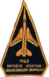 8th Tactical Fighter Squadron F-105 1962
Commemorating the 8 TFS conversion to the F-105 in 1962. German made.
